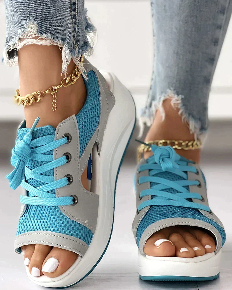 Velanora - Orthopedische Muffin-Sandalen met Uitsnijding en Veters