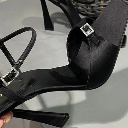 LunarGlam Hoge Hakken Sandalen