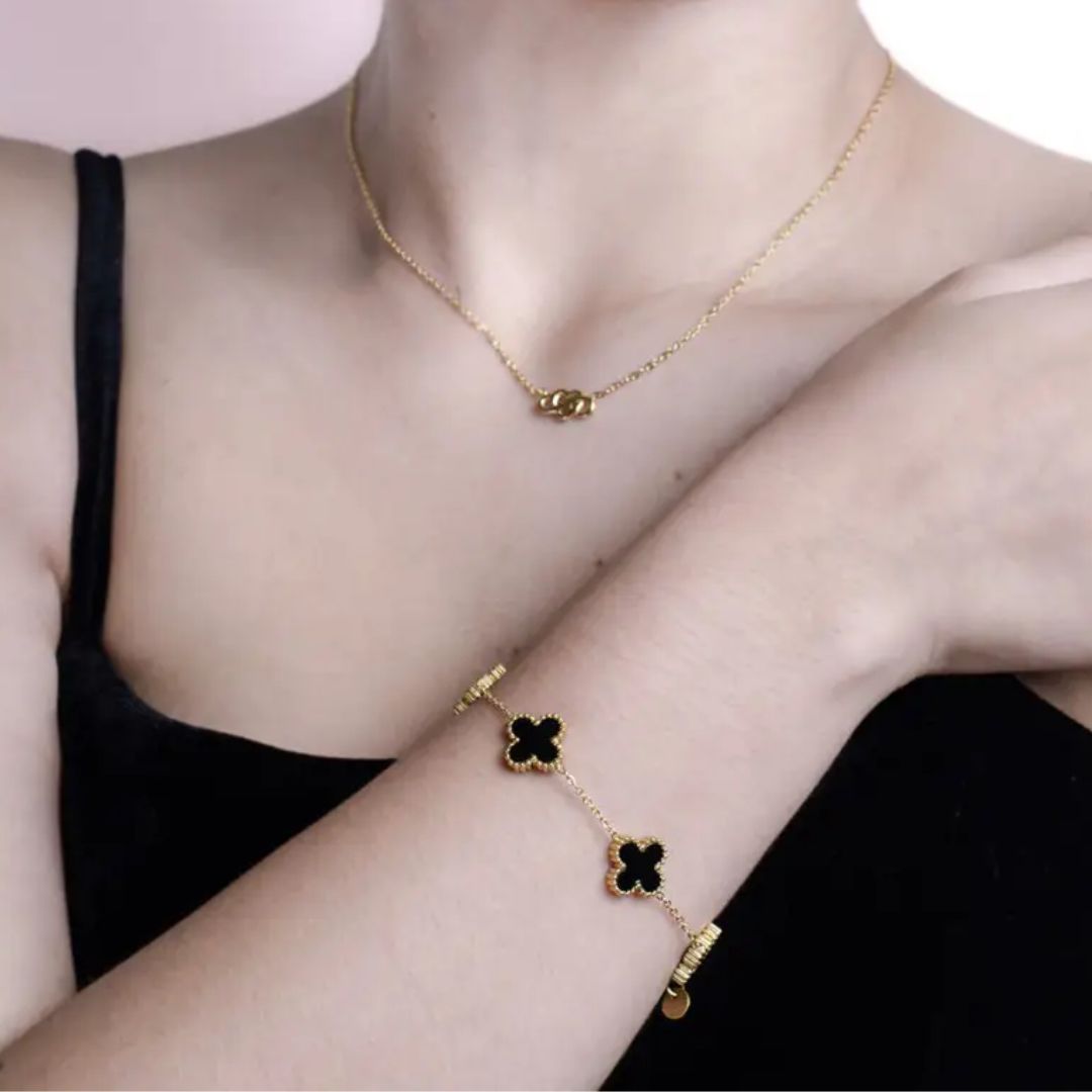 Zwarte Armband met Klaver Charme Stijlvol en Elegaat