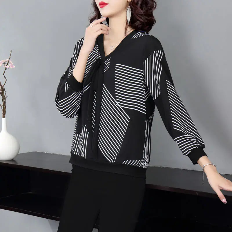 Vintage Gestreepte Blouse met V-Hals