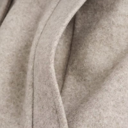 VogeLuxe | Dames lange jas met riem en kraag van imitatiebont 5