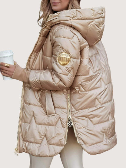 VogeLuxe | Glanzende, halflange pufferjas voor dames 5