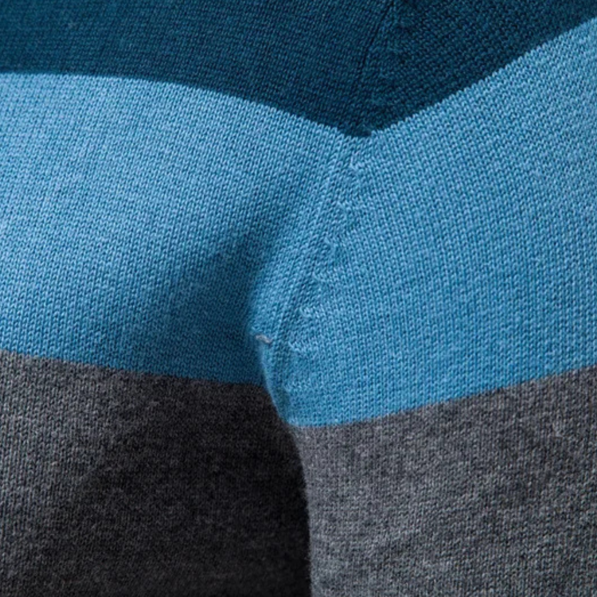 VogeLuxe | Heren Ombre Gestreepte Ronde Hals Trui 4