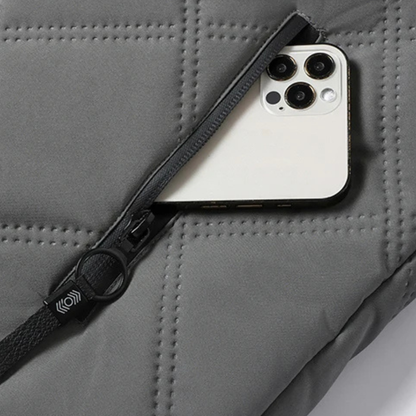 VogeLuxe | Heren gewatteerde capuchonjas met pluchen details 7