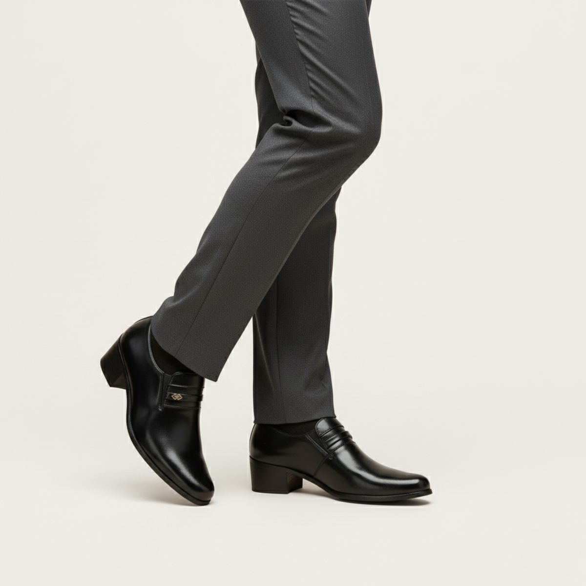 VogeLuxe | Heren leren instapschoen met decoratieve band 1