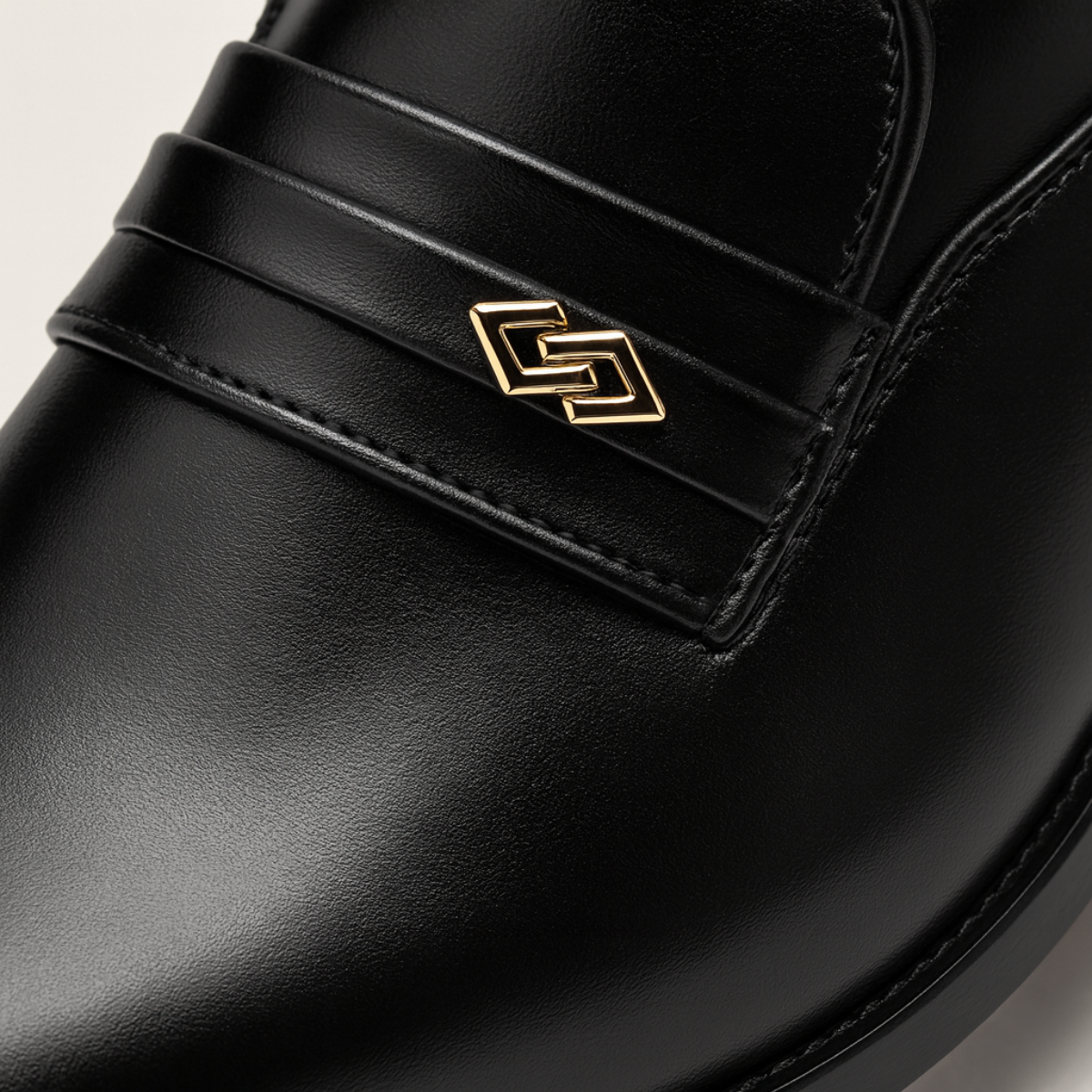 VogeLuxe | Heren leren instapschoen met decoratieve band 3