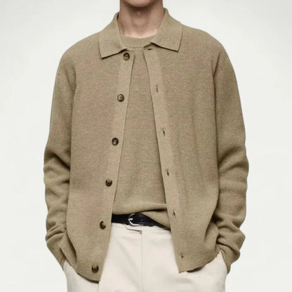 VogeLuxe | Klassieke herencardigan met knoopjes 1