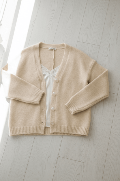 VogeLuxe | Oversized Fuzzy Knit Button Cardigan voor dames 2