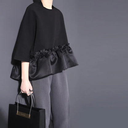 LuxeVerve Asymmetrische Ruffle Hem Blouse