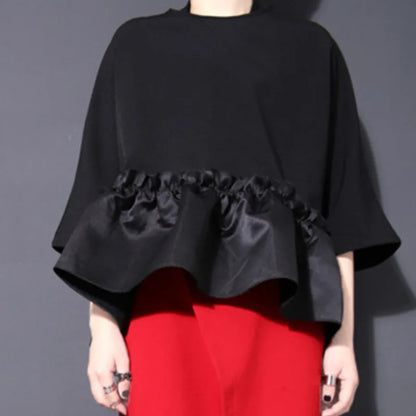 LuxeVerve Asymmetrische Ruffle Hem Blouse