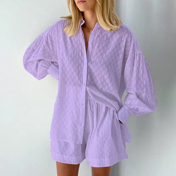 Vrouwelijke Zomeroutfit Blouse en Shorts Ademend en Chic