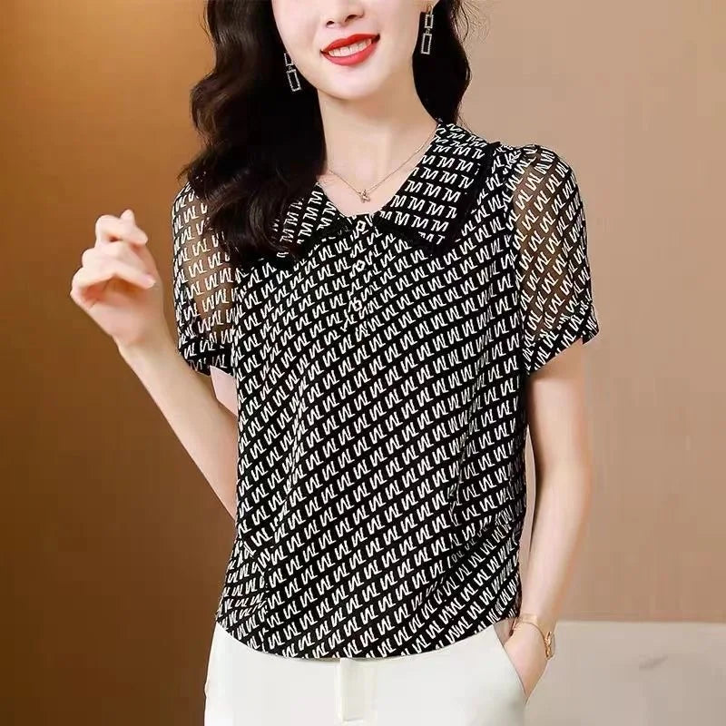 Stijlvolle Zomer Blouses - Casual Korte Mouw met Peter Pan Kraag en Bedrukte Letters