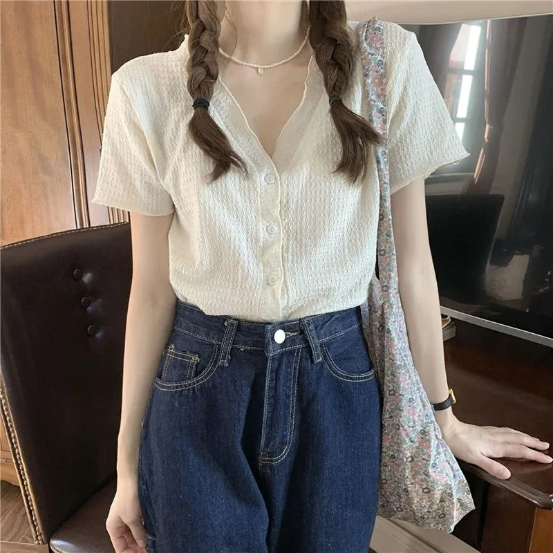 Sunniara V-hals Zomerse Knopenblouse