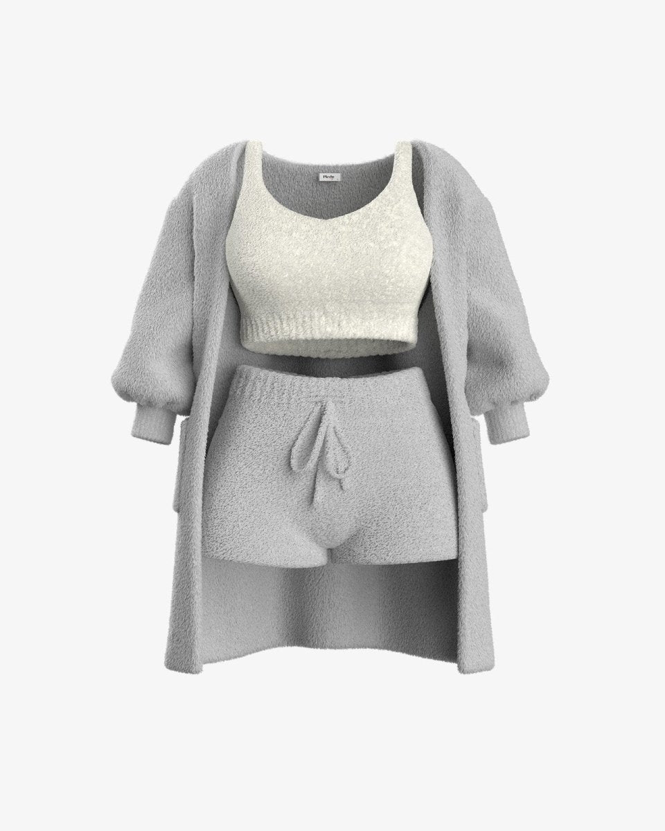 Grijze fleece set, bestaande uit een zachte top, trui en korte broek, ideaal voor comfortabele warmte.