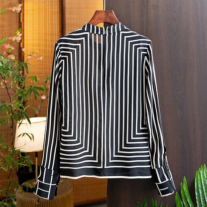Stijlvolle Zijdeachtige Zomerblouse