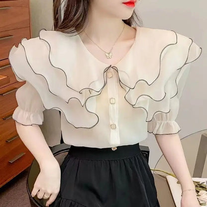 Whispering Petals Luchtige Chiffon Blouse met Peter Pan Kraag en Ruches