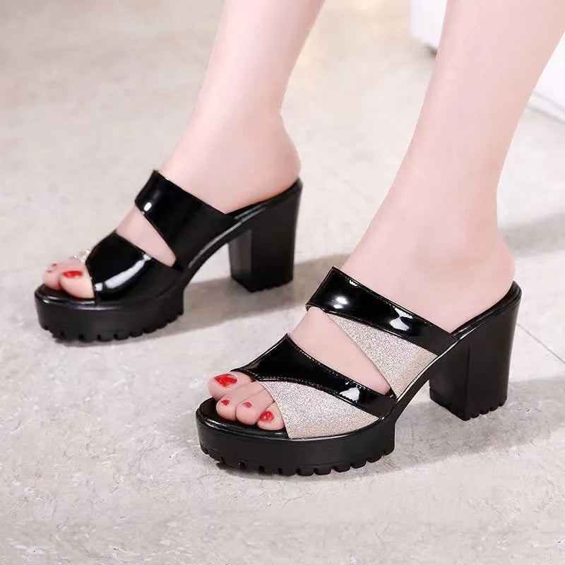 Ultieme Zomerslippers met Chunky Hak