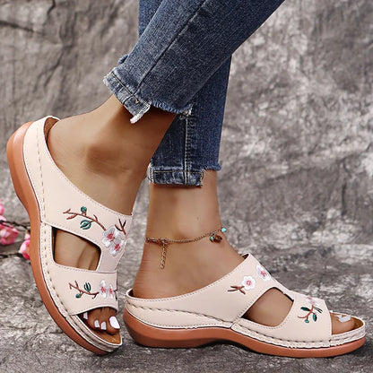 Zomerse Sleehak Sandalen LuxeLife Collectie