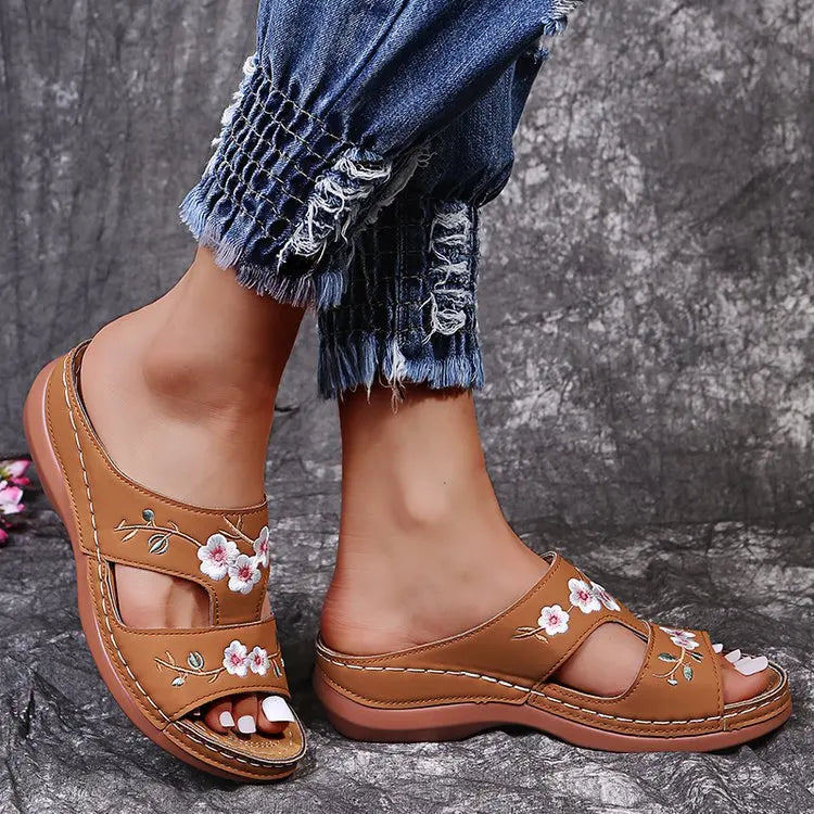 Zomerse Sleehak Sandalen LuxeLife Collectie