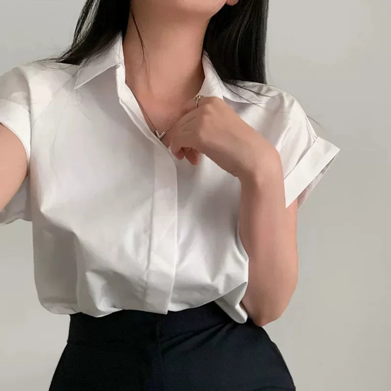 Zomerblouse met Effen Kleur en Revers van LuxeMode