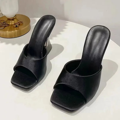 Zomer Luxe Slippers van GlamourBloom