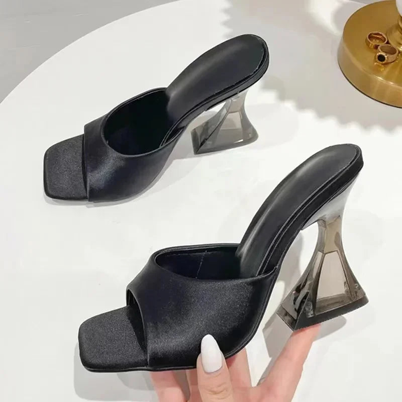 Zomer Luxe Slippers van GlamourBloom