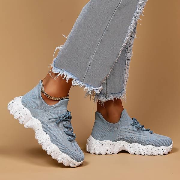 Lichtblauwe elastische sokschoenen