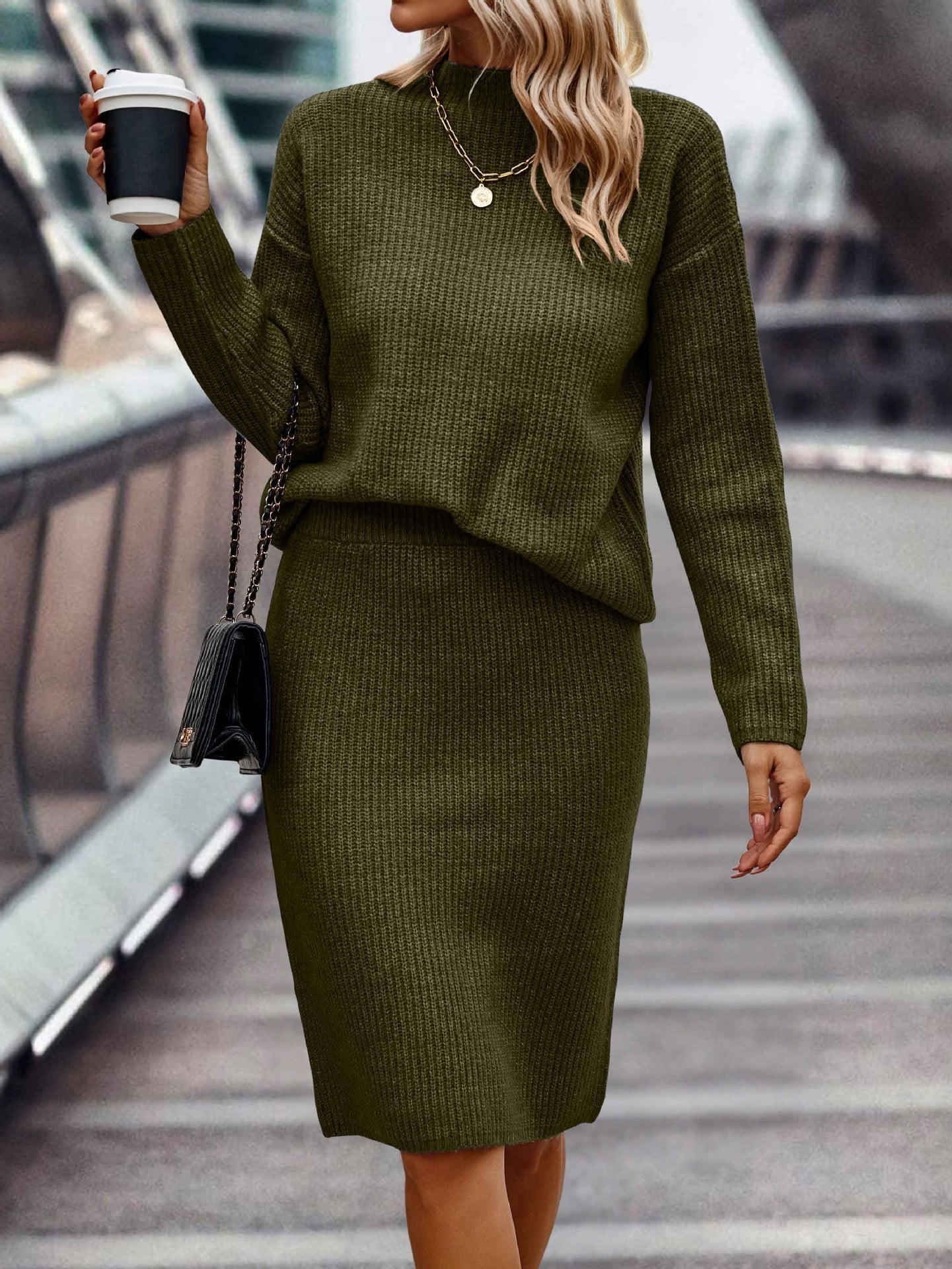 Dames Gebreide Set Rok en Trui Hoge Hals Stijlvol