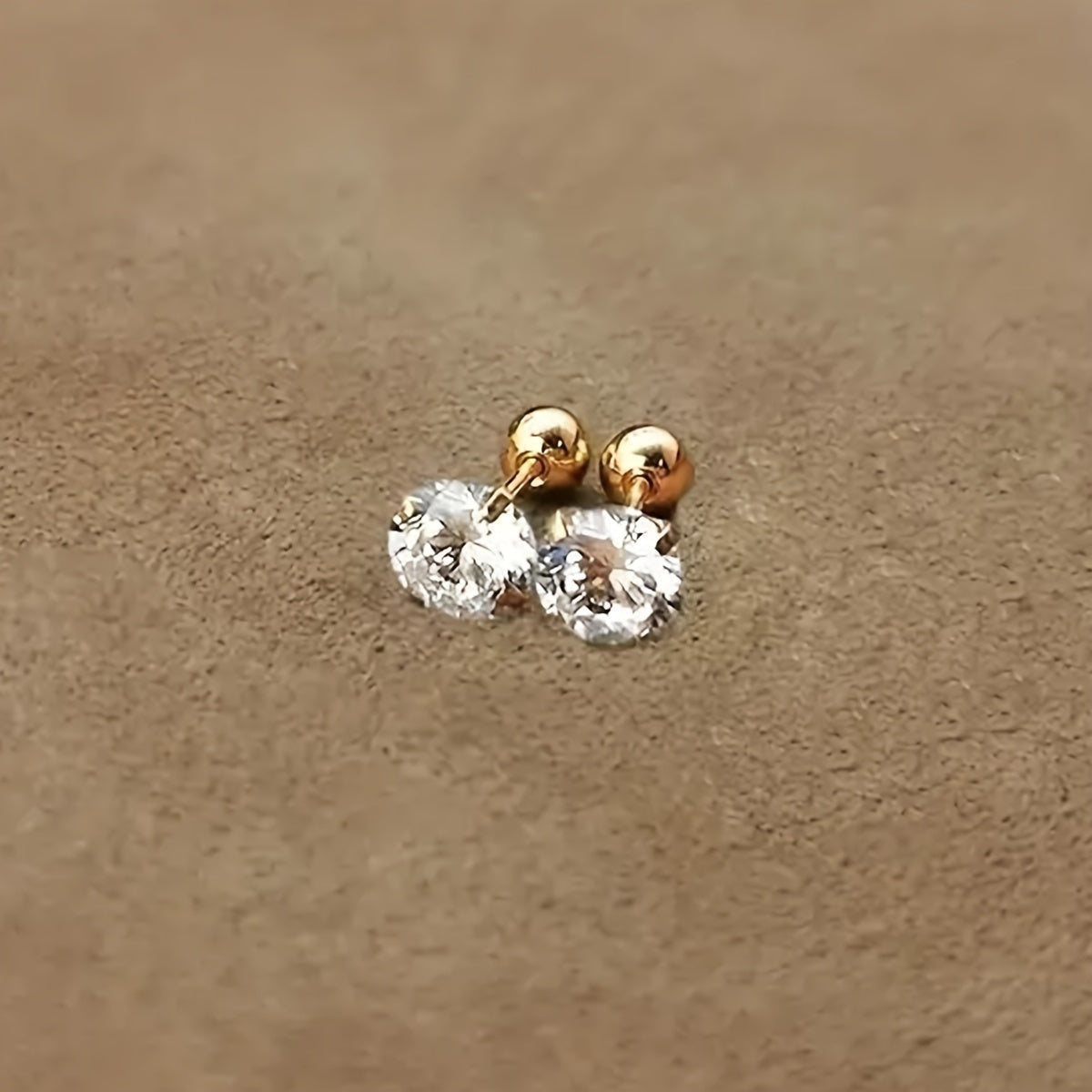 Titanium Oorknopjes met Zirkonia Steen Zilverkleurig Lumen