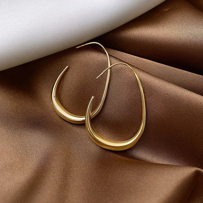Comfortabele Oorbellen met Vloeibare Beweging