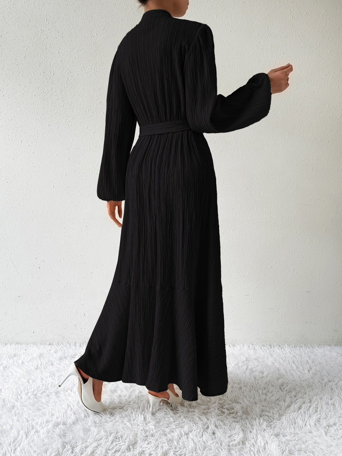 Vrouwelijke Jurk met Lange Mouwen en Taille Accent