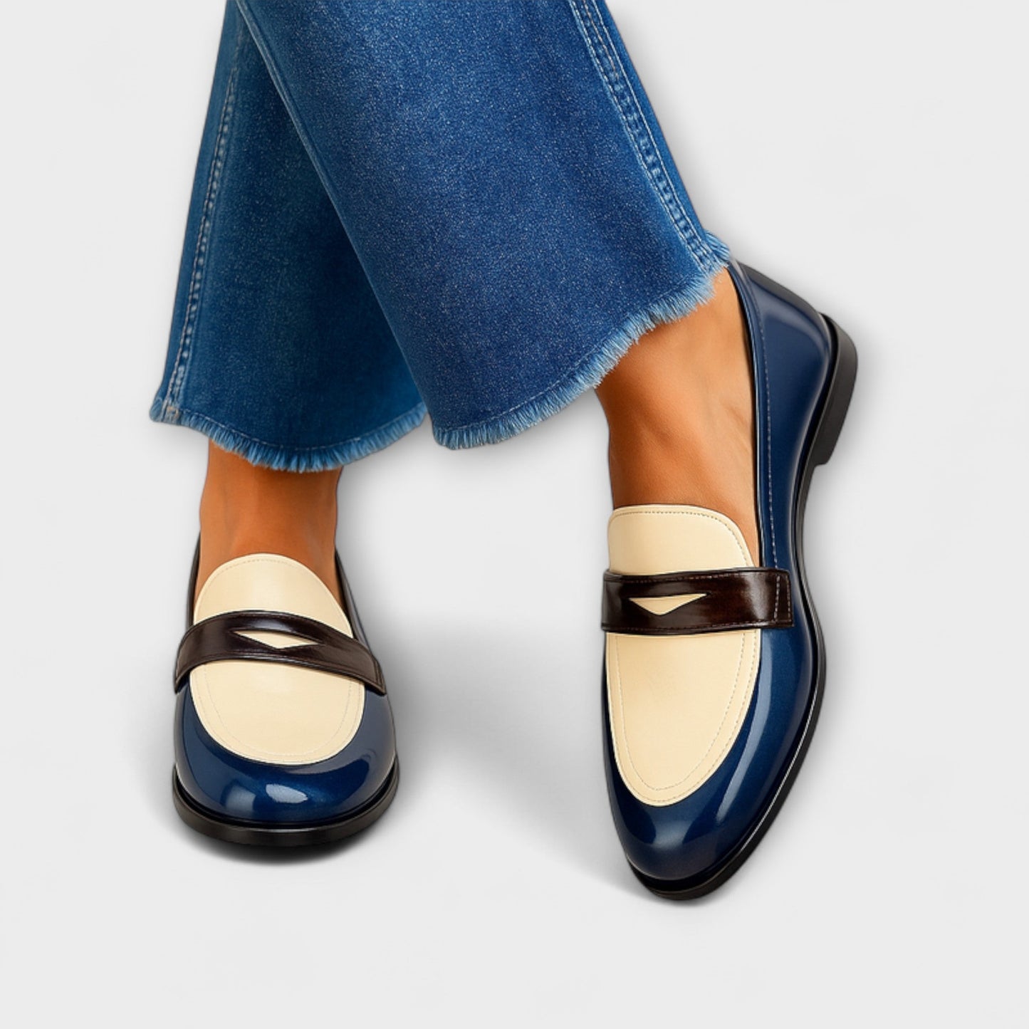 Dames Loafers Met Contrasterende Details - Mode Vibes

