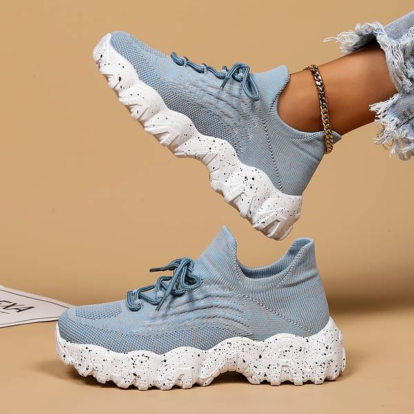 Lichtblauwe elastische sokschoenen
