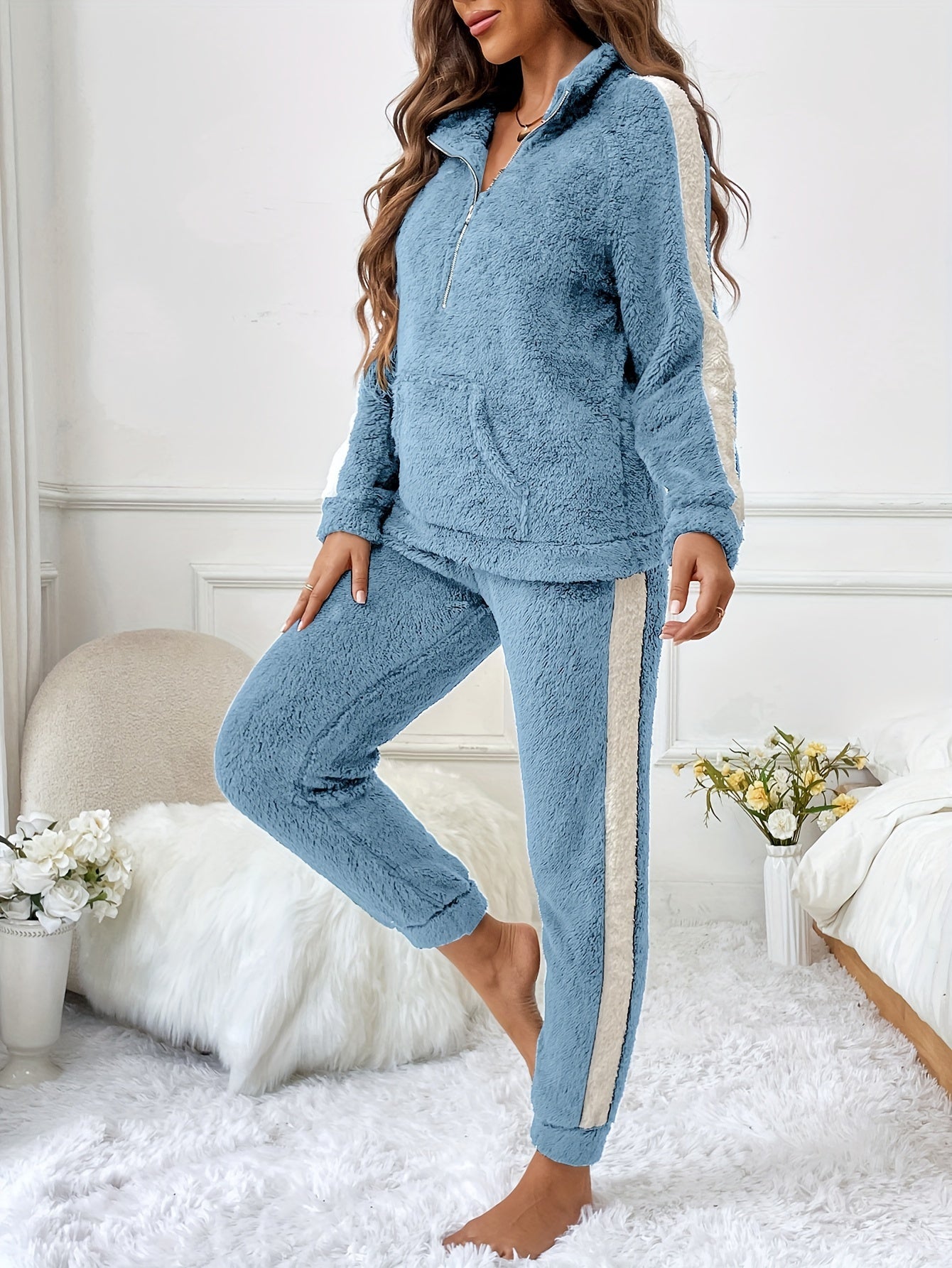 Zachte Pluche Pyjama Set met Kleuraccenten voor Dames - Mode Vibes