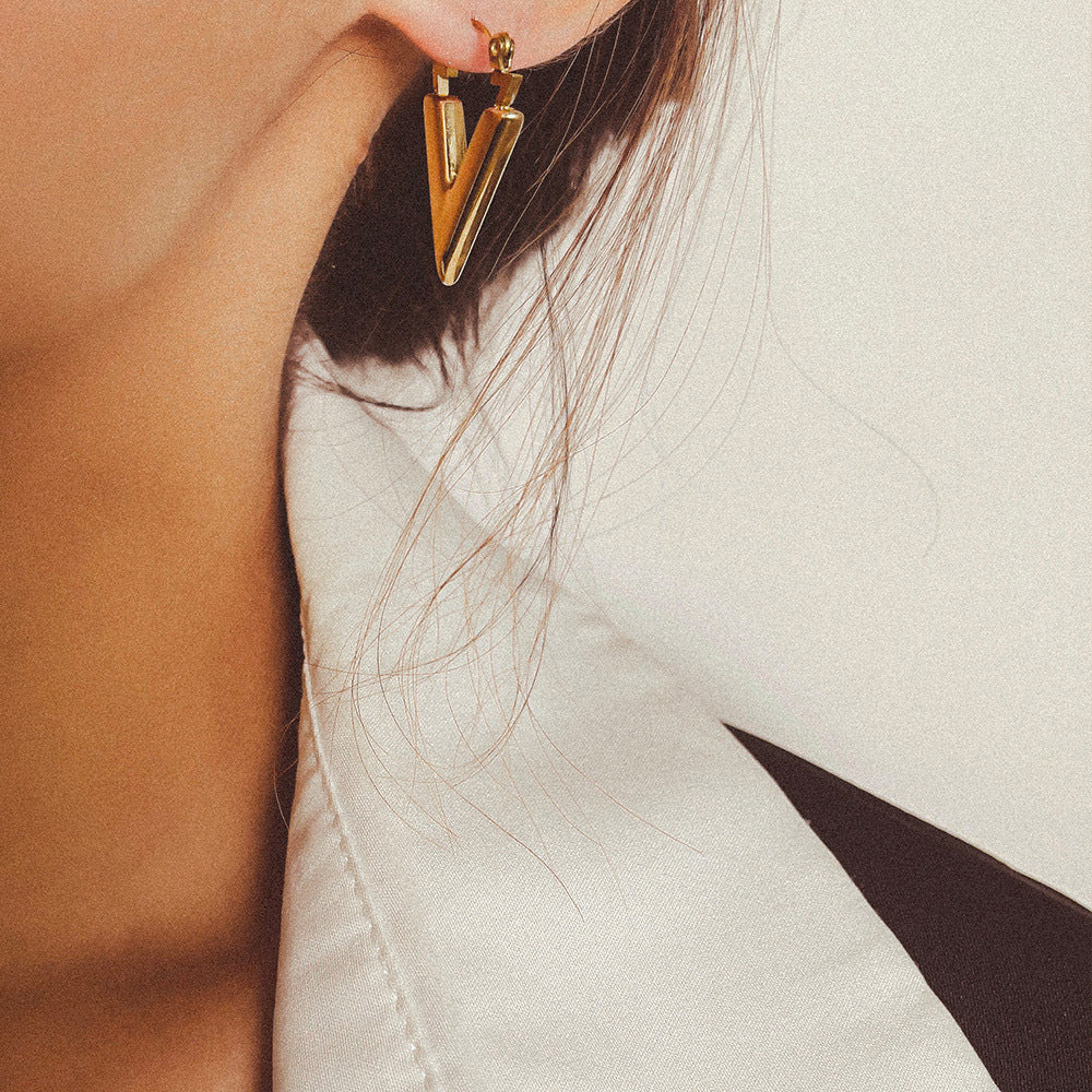 V-Vormige Oorbellen Geo Minimalistisch voor Dames - Mode Vibes