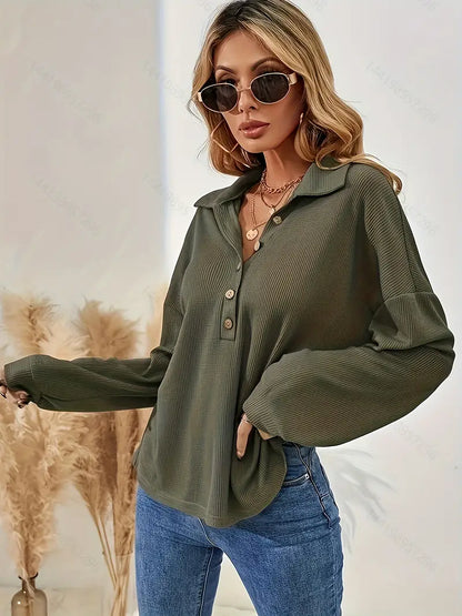 Vrouwelijke Blouse met Knoopsluiting en Geribde Stof