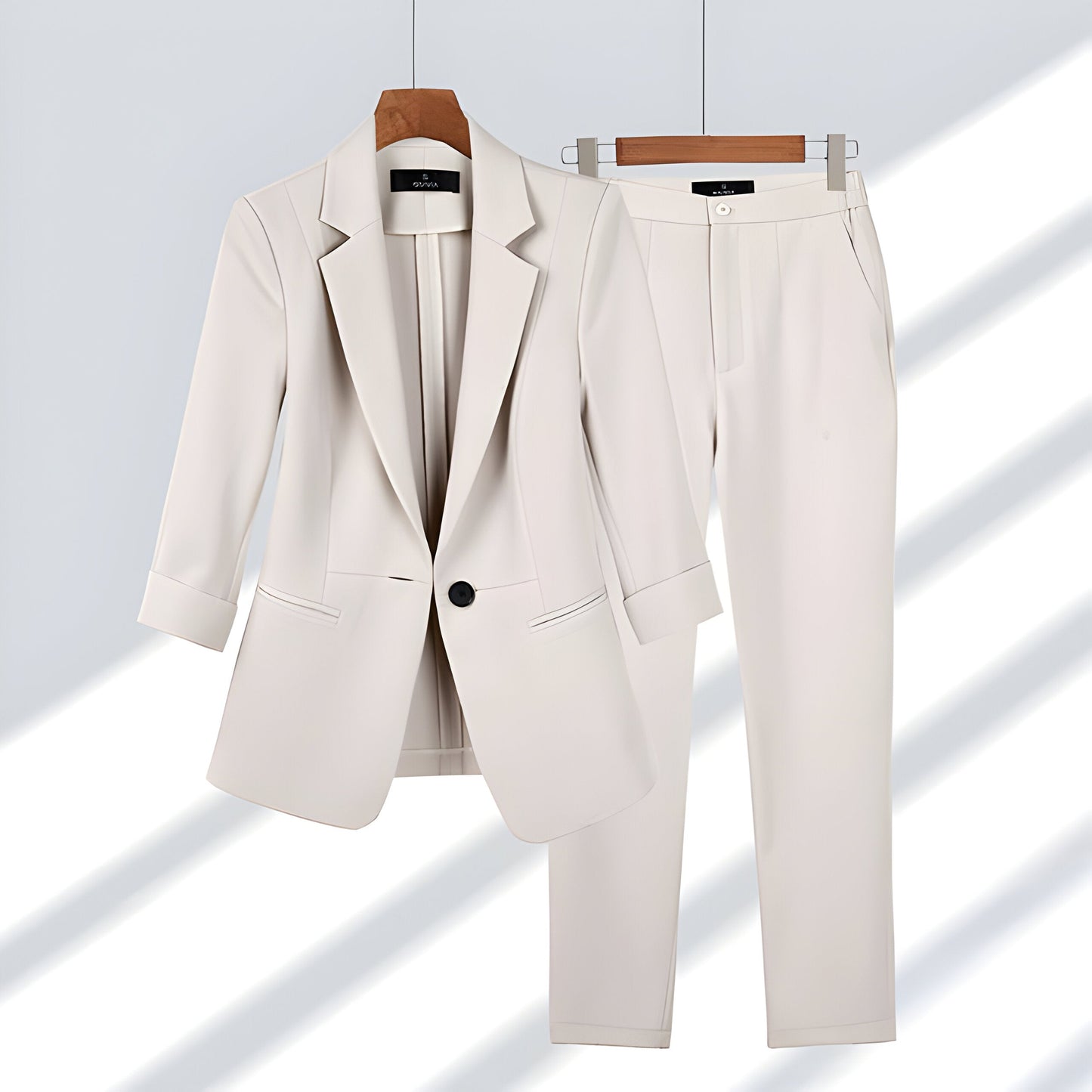 Dames Blazer en Broek Set – Elegant & Getailleerd Pak voor Elke Gelegenheid