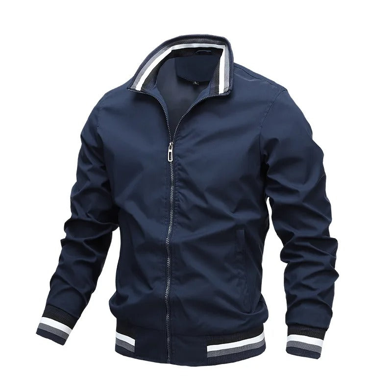 Daan | Sportieve gestreepte heren tussenjas in de kleur Blauw voor heren in stijl ideaal voor de lente.