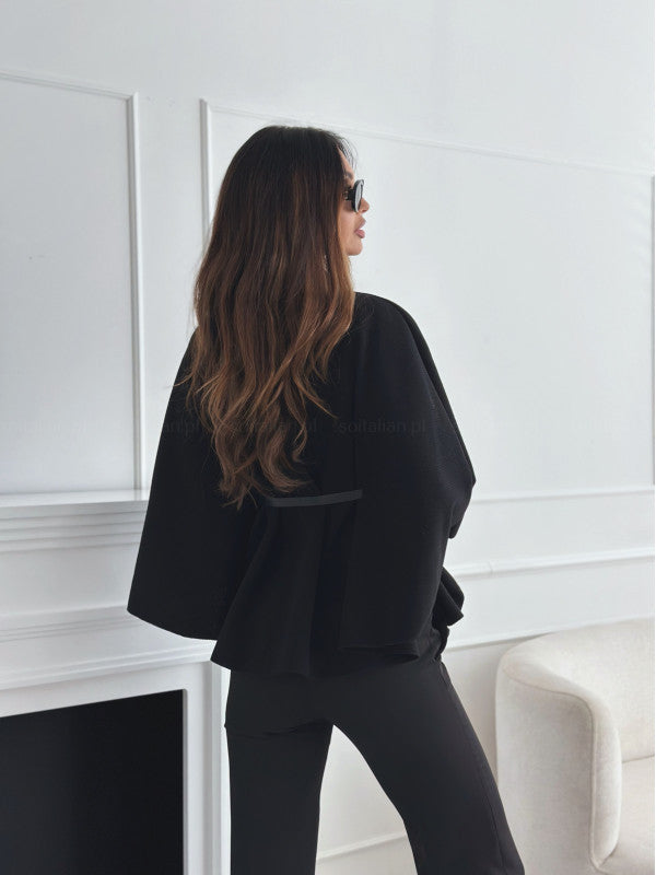 Wolmix Jas met Riem en Brede Mouwen Elegante Mantel