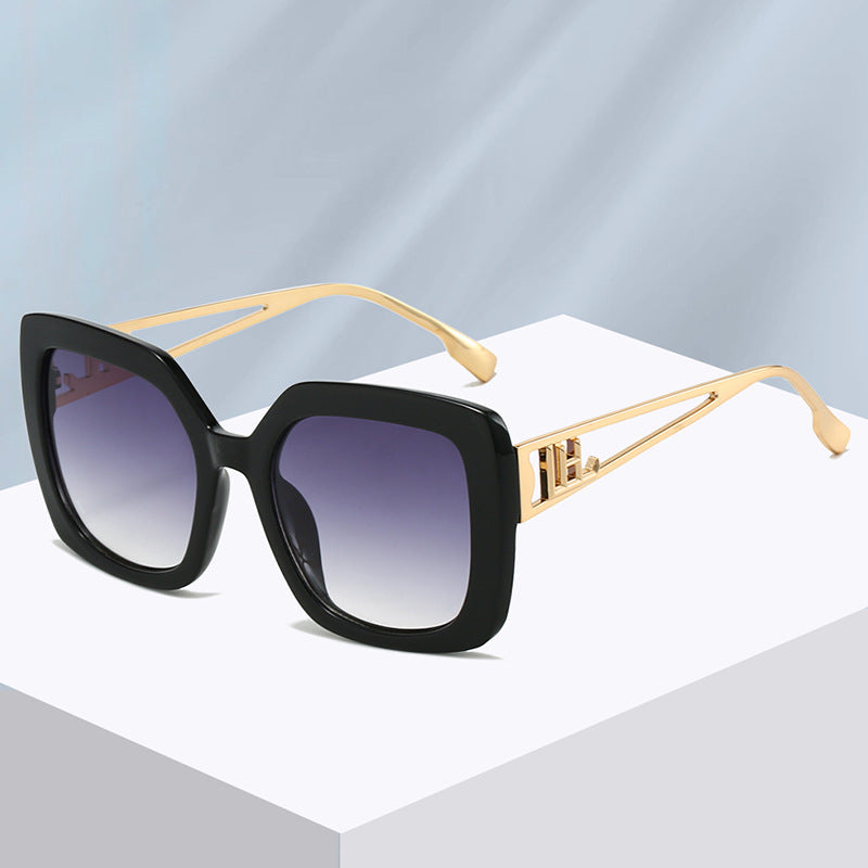 Dames Zonnebril Vierkant Montuur met Luxe Details - Mode Vibes