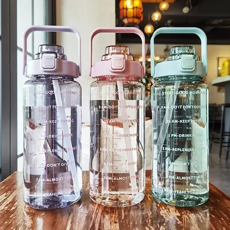 Waterfles 2L met Rietje en Tijdmaker voor Sport en Fitness