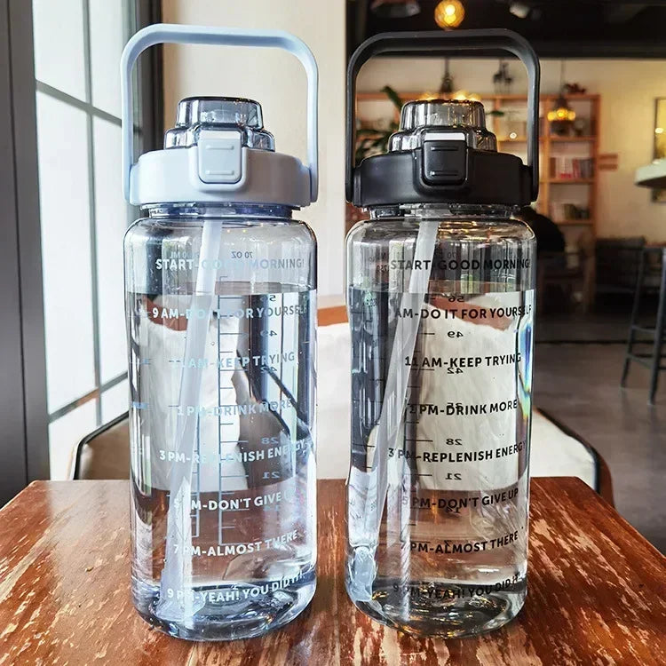 Waterfles 2L met Rietje en Tijdmaker voor Sport en Fitness