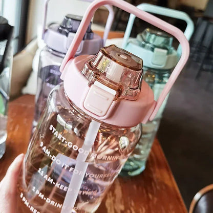 Waterfles 2L met Rietje en Tijdmaker voor Sport en Fitness