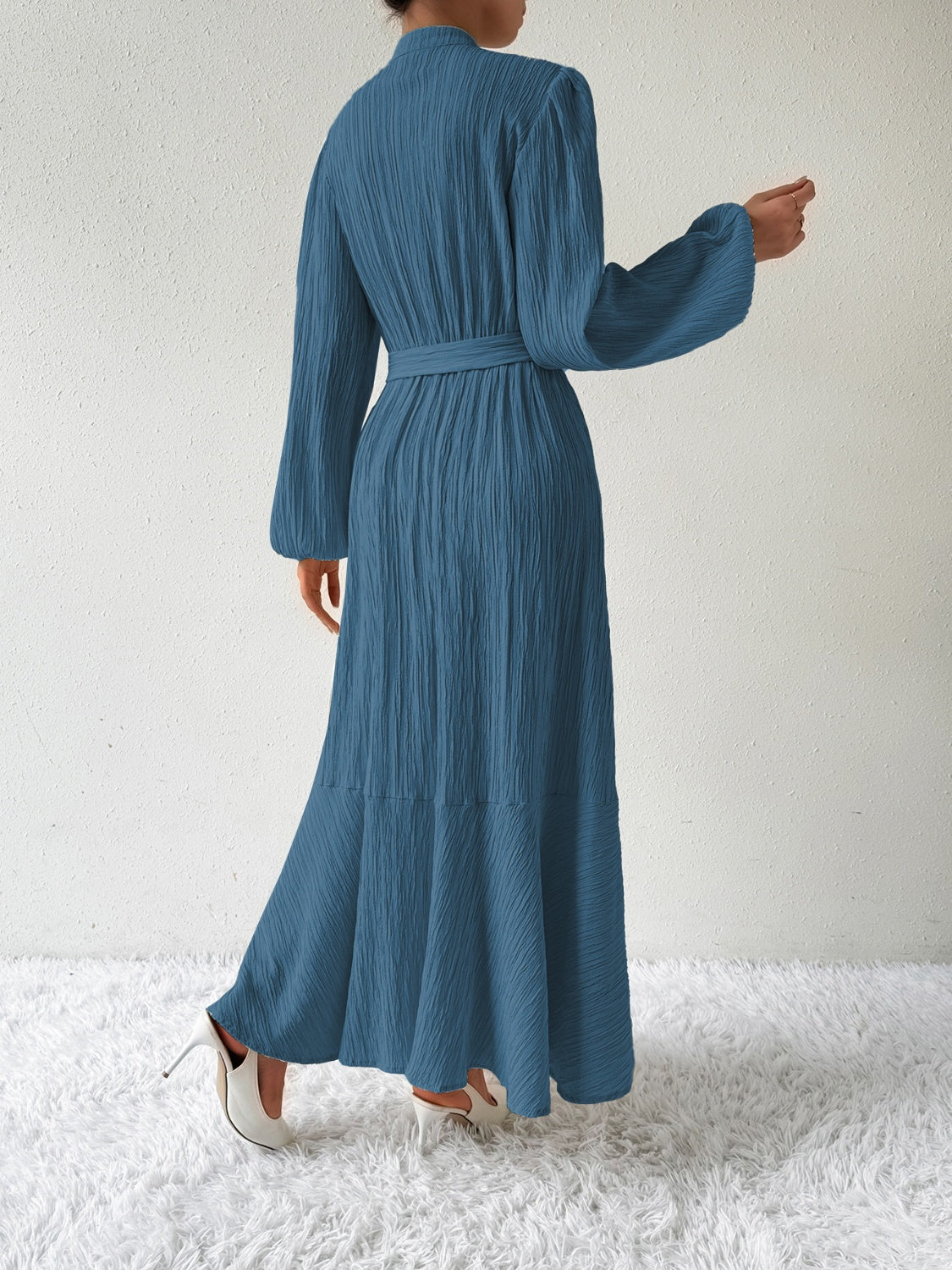 Vrouwelijke Jurk met Lange Mouwen en Taille Accent