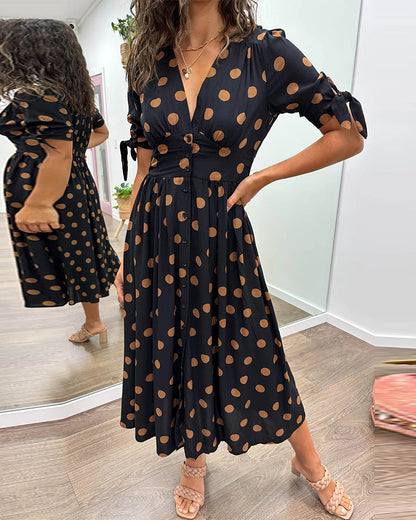 Dames Jurk met V-hals en Polkadotprint - Mode Vibes
