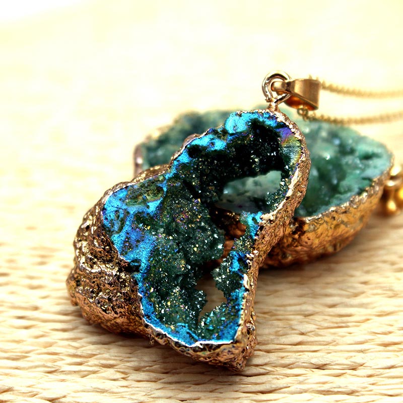 Kristallen Hanger met Natuurlijke Geode Edelsteen