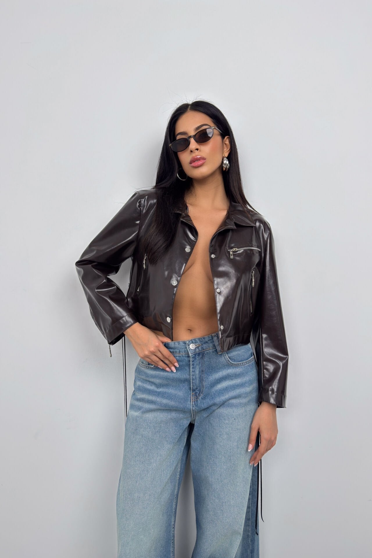 Leren Jas Cropped met Wijde Jeans voor Stoere Streetwear Look