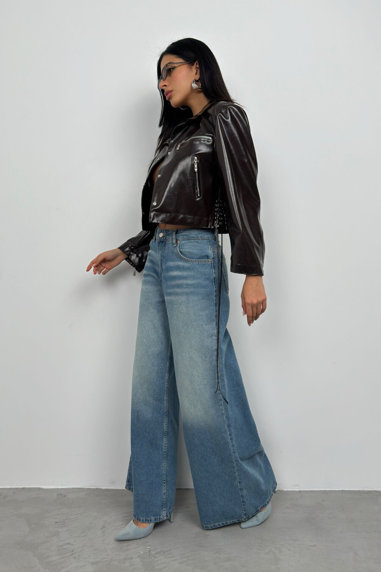 Leren Jas Cropped met Wijde Jeans voor Stoere Streetwear Look