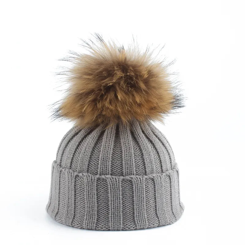 Warme Winter Muts met Pom-Poms Felina Stijl