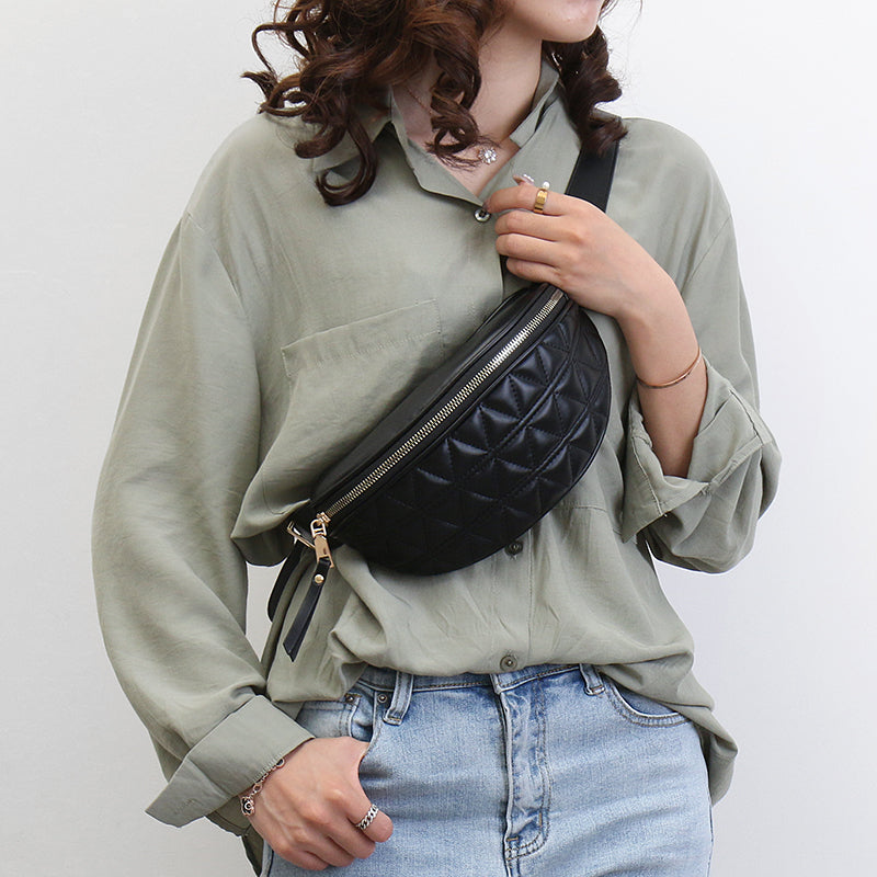 Hazel Heuptasje Ruitjesprint Stoer en Handig - Mode Vibes